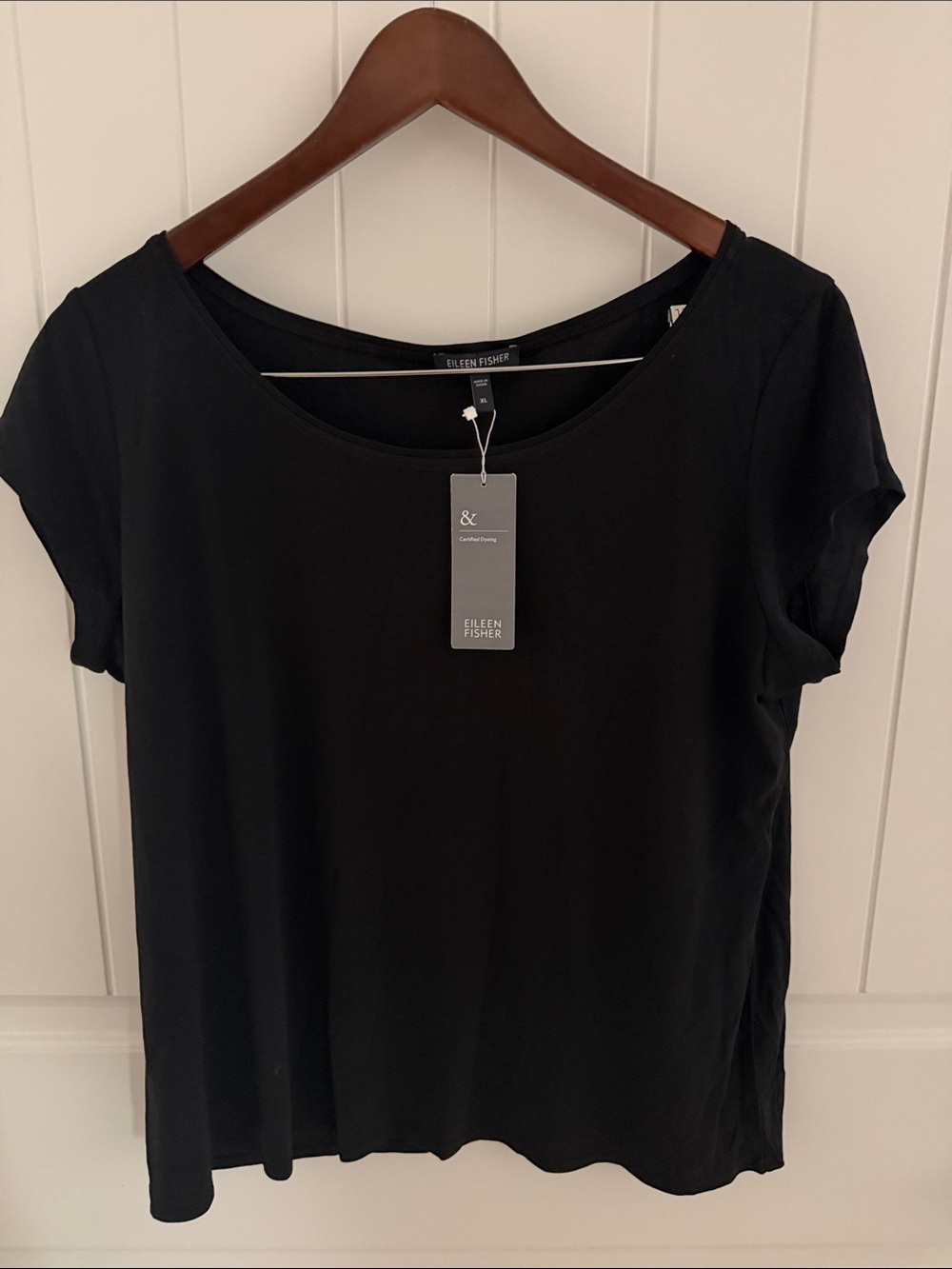 Eileen Fisher Silk Black Scoop Neck Short Sleeve Tee